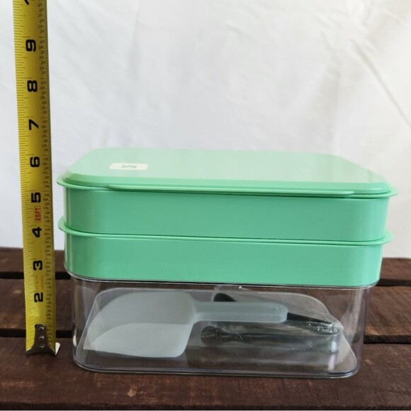 Round Mini Ice Ball Maker - Mint - Ice Cube Storage Unique Drink Kitchen Gadget - Picture 8 of 9